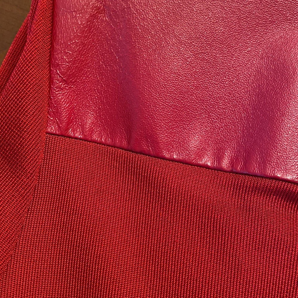 Peter Nygard Red Leather/Knit Jacket, - Picture 9 of 10
